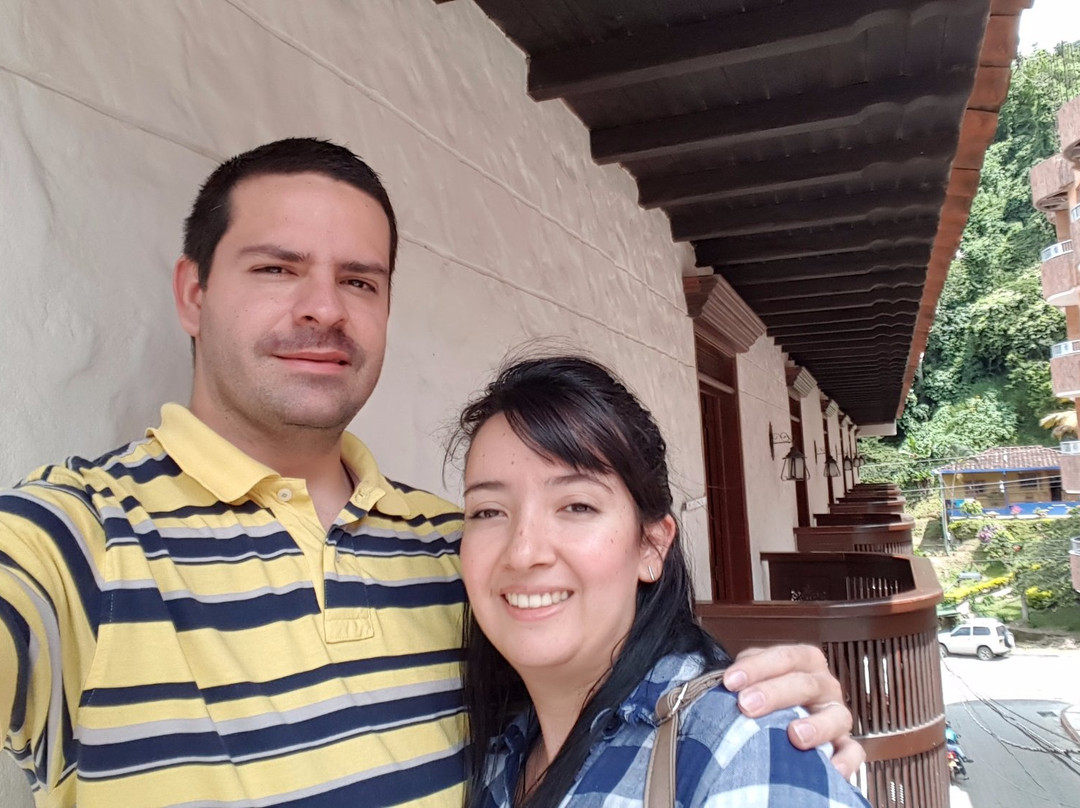 Ciudad Bolivar酒店住宿-Hotel Los Samanes