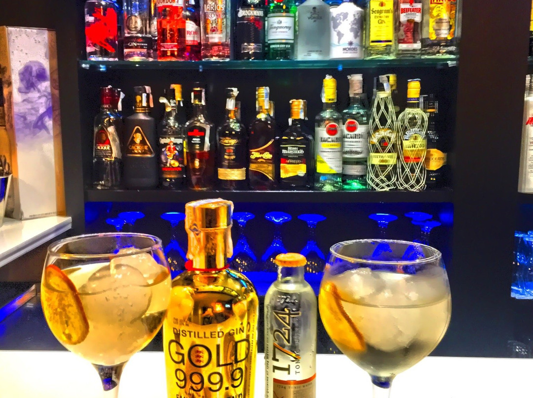 80/20 Cafe & Cocktail Bar景点图片