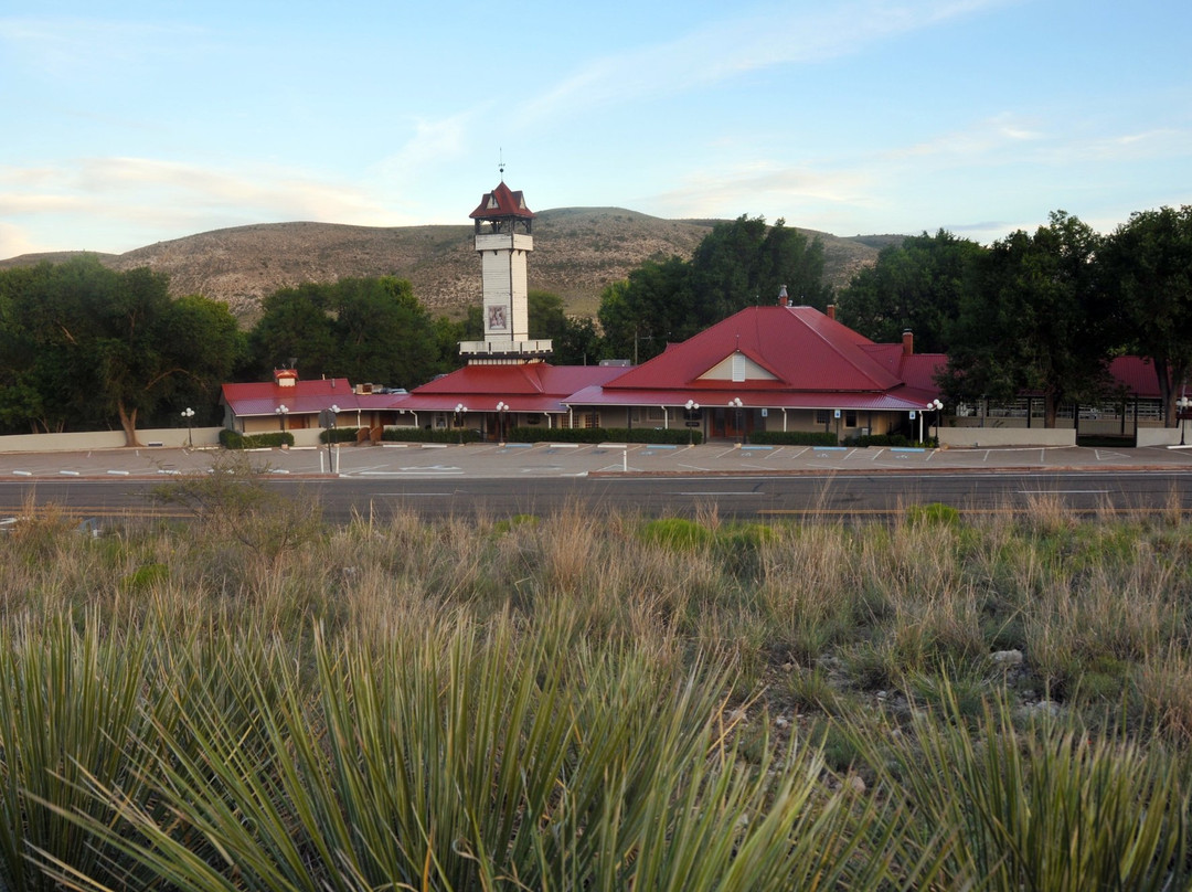 San Patricio餐馆和美食-Tinnie Silver Dollar Steakhouse & Saloon