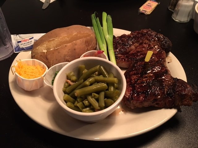 Geary餐馆和美食-County Line Prime