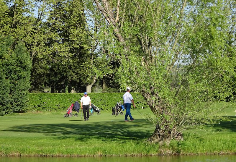 UGolf Avignon Chateaublanc-Morieres-les-Avignon必去景点