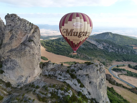 Globos Arcoiris-哈罗必去景点