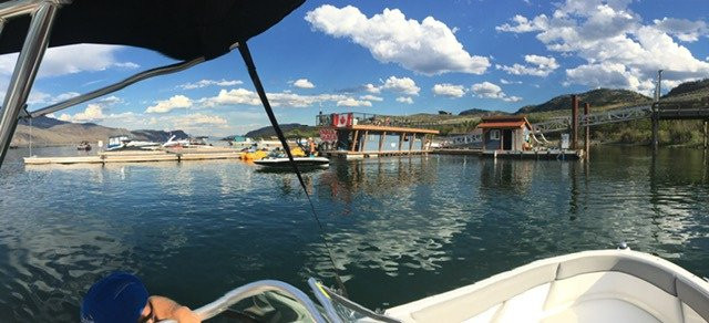Bruker Marina & Watersports Rentals景点图片