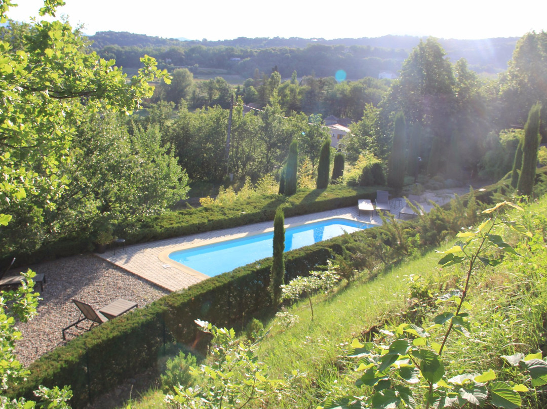 Entrechaux酒店住宿-Cabane en Provence