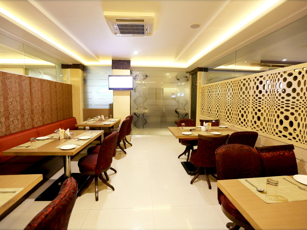 Hotel Swagath Grand Suchitra主图