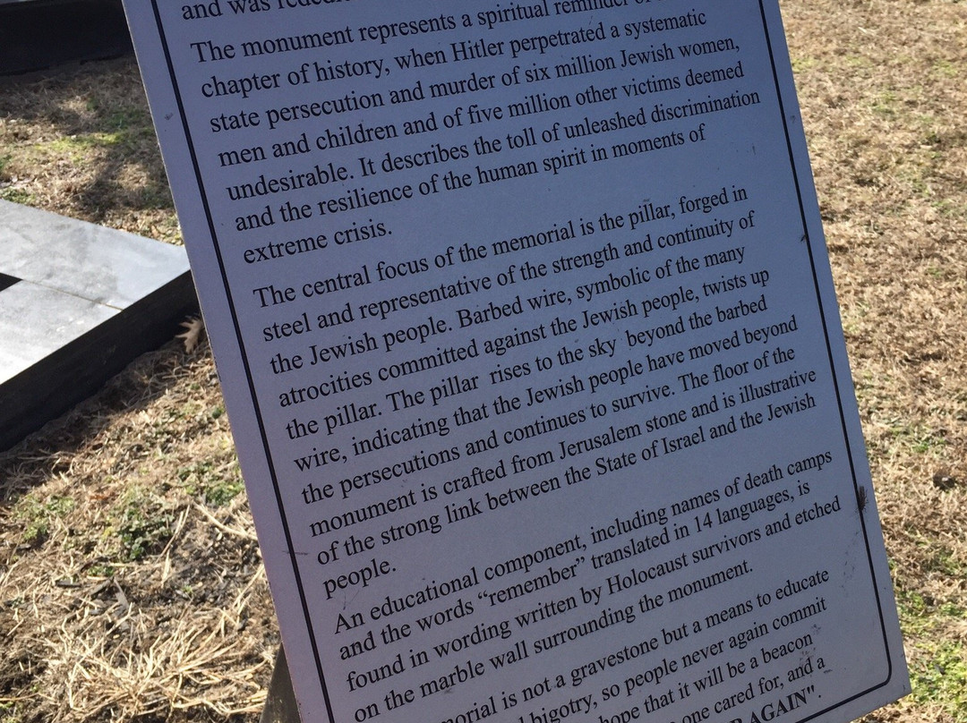 Harrisburg Holocaust Monument景点图片