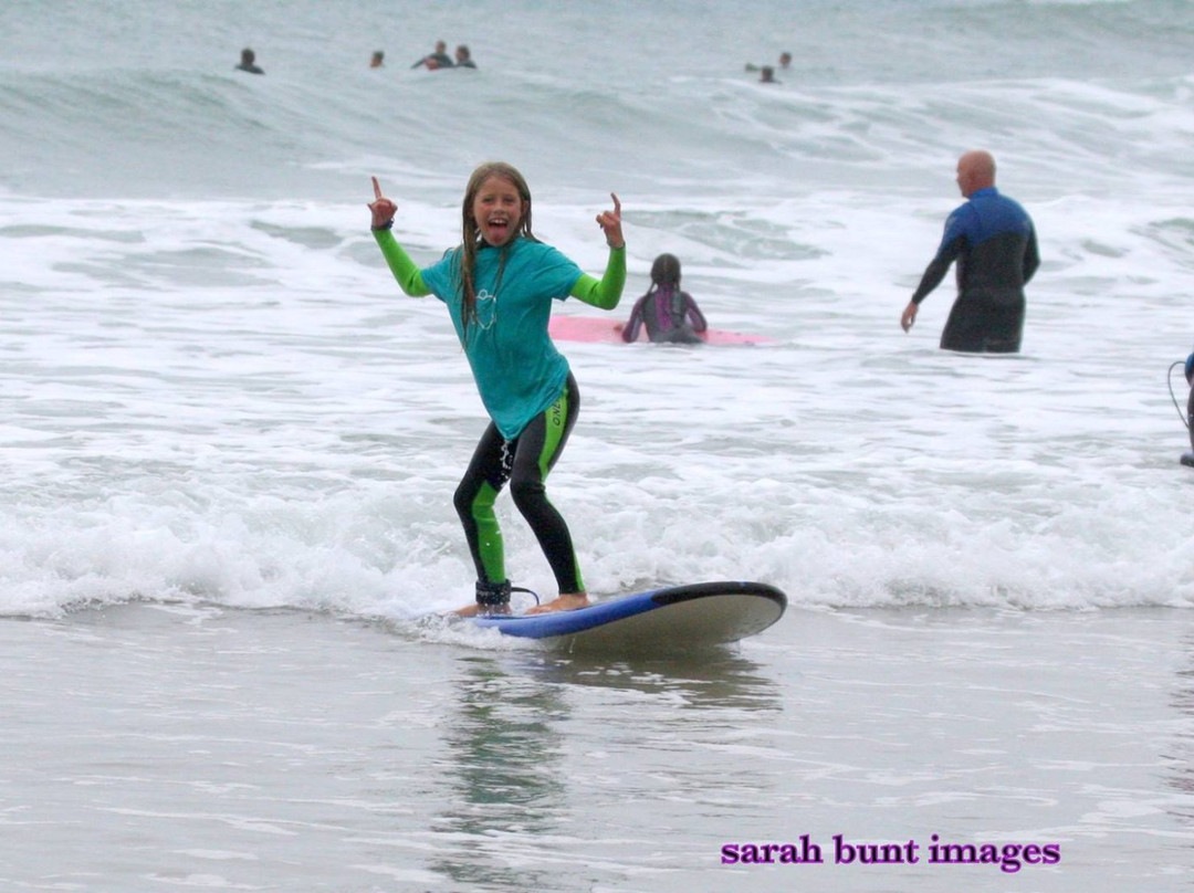Pure Blue Surf Academy景点图片