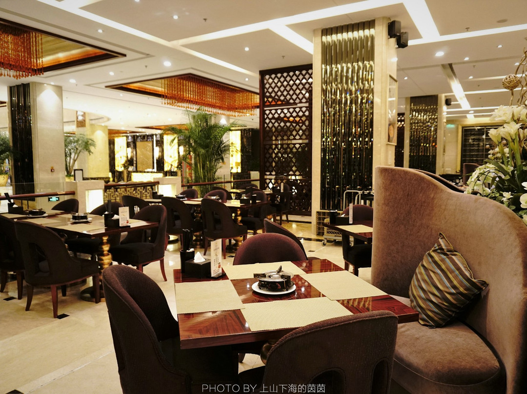 贵安世纪金源温泉大饭店主图