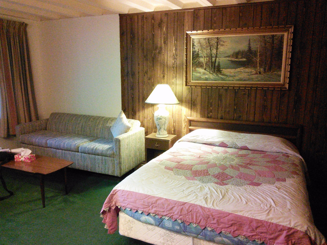 Iroquois Motel