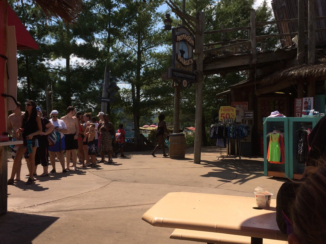 Hurricane Harbor-Eureka必去景点