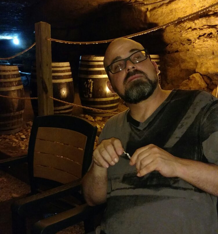 Cave Vineyard-Sainte Genevieve必去景点