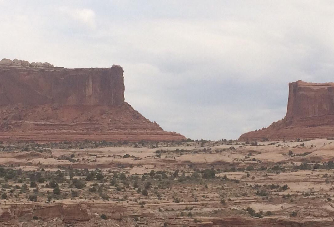 Monitor and Merriamac Rock Formations-峡谷地国家公园必去景点