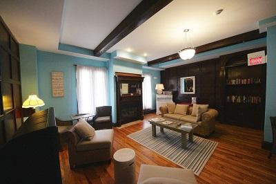 Colonnade Inn-官方