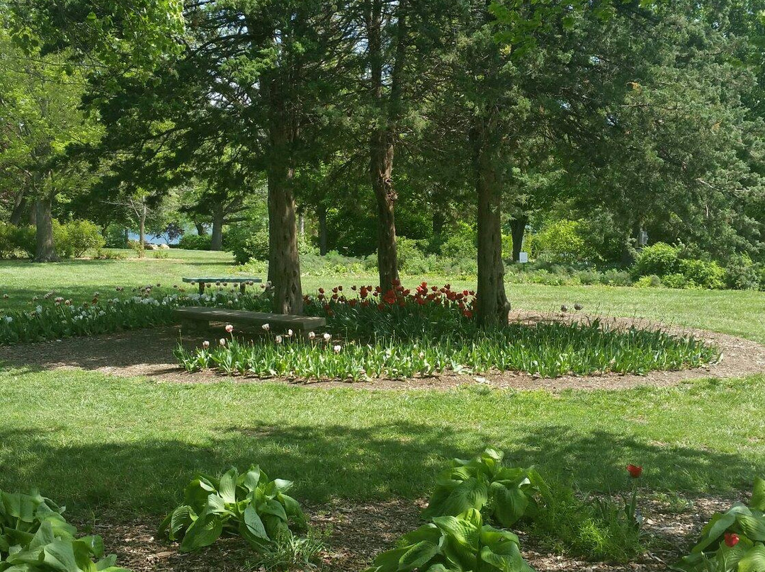 Ted Ensley Gardens-托皮卡必去景点