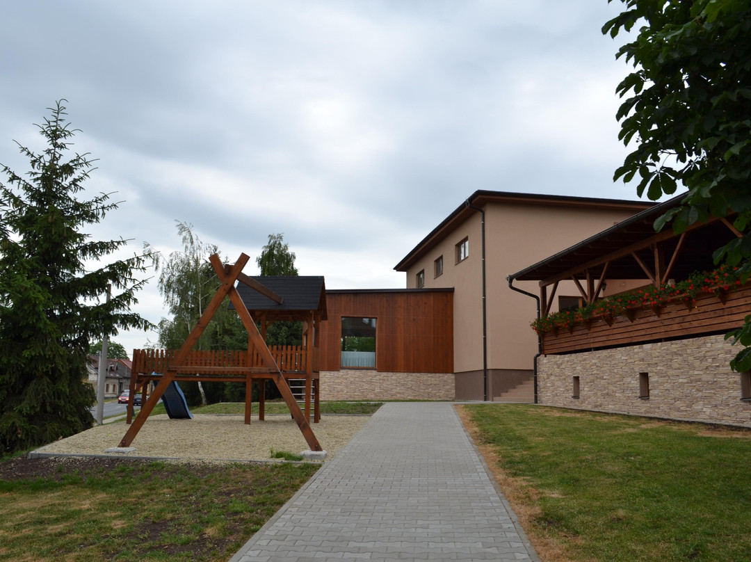 Topolský Pivovar, Restaurace a Penzion