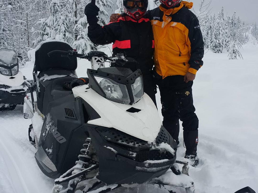 Rainbow Mountain-惠斯勒必去景点