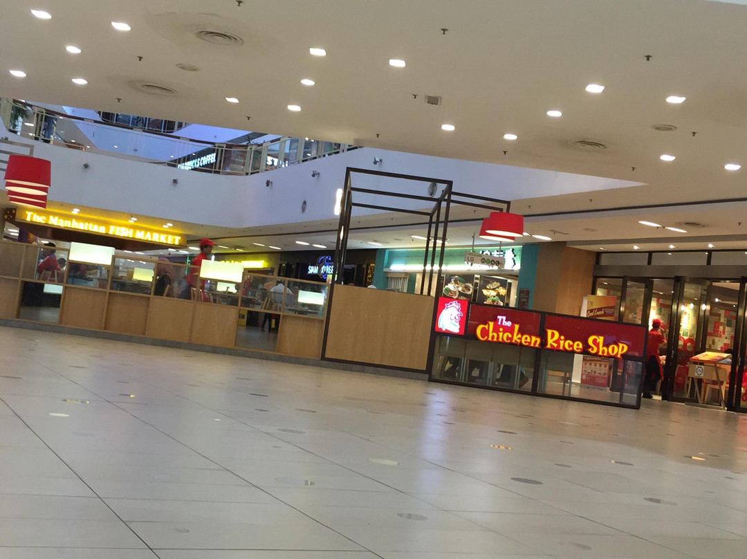 皇后湾广场-峇六拜必去景点