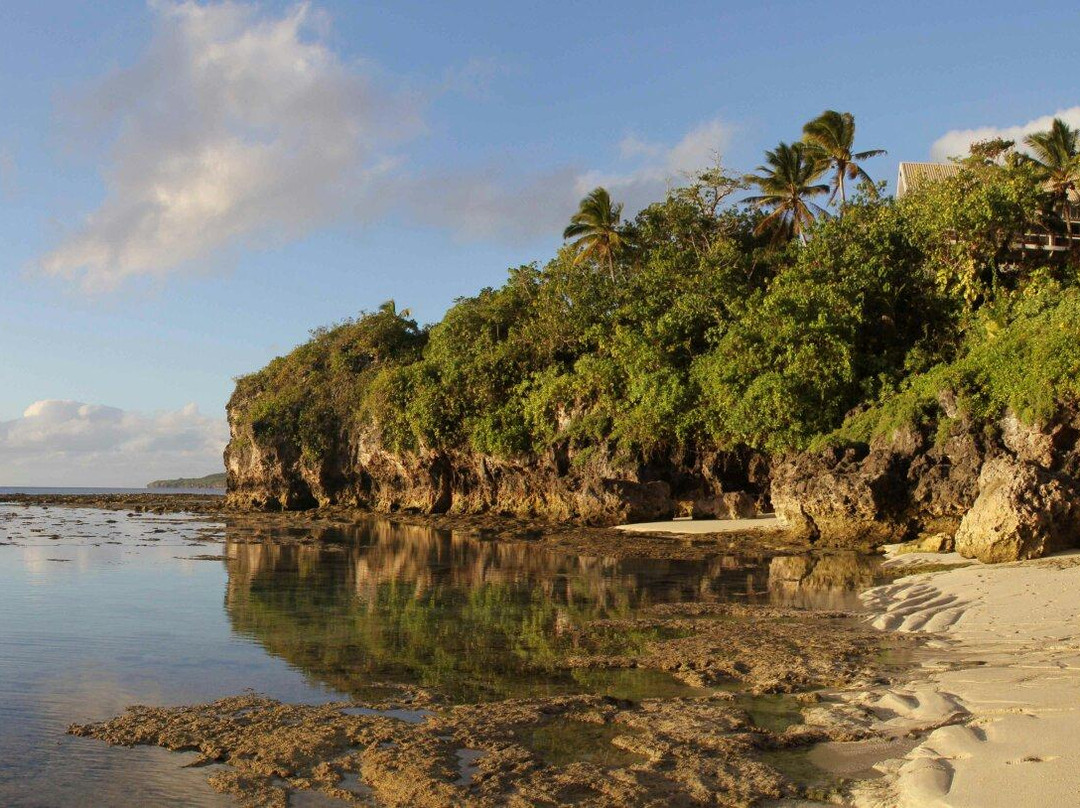 Utuko Beach-阿洛菲必去景点