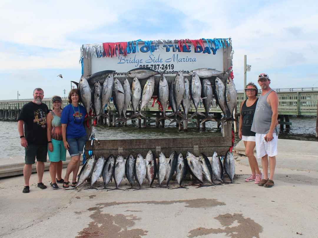 Pure Pleasure Offshore Charter Fishing景点图片