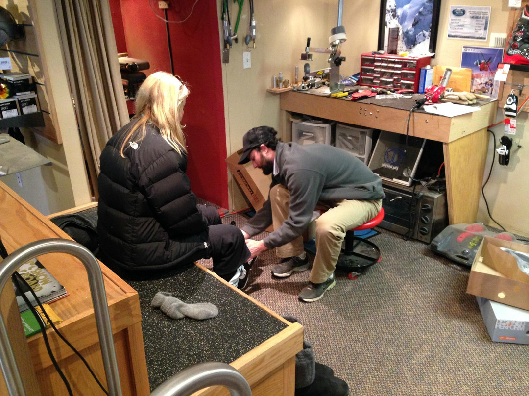 Christy Sports Ski and Snowboard-特柳赖德必去景点