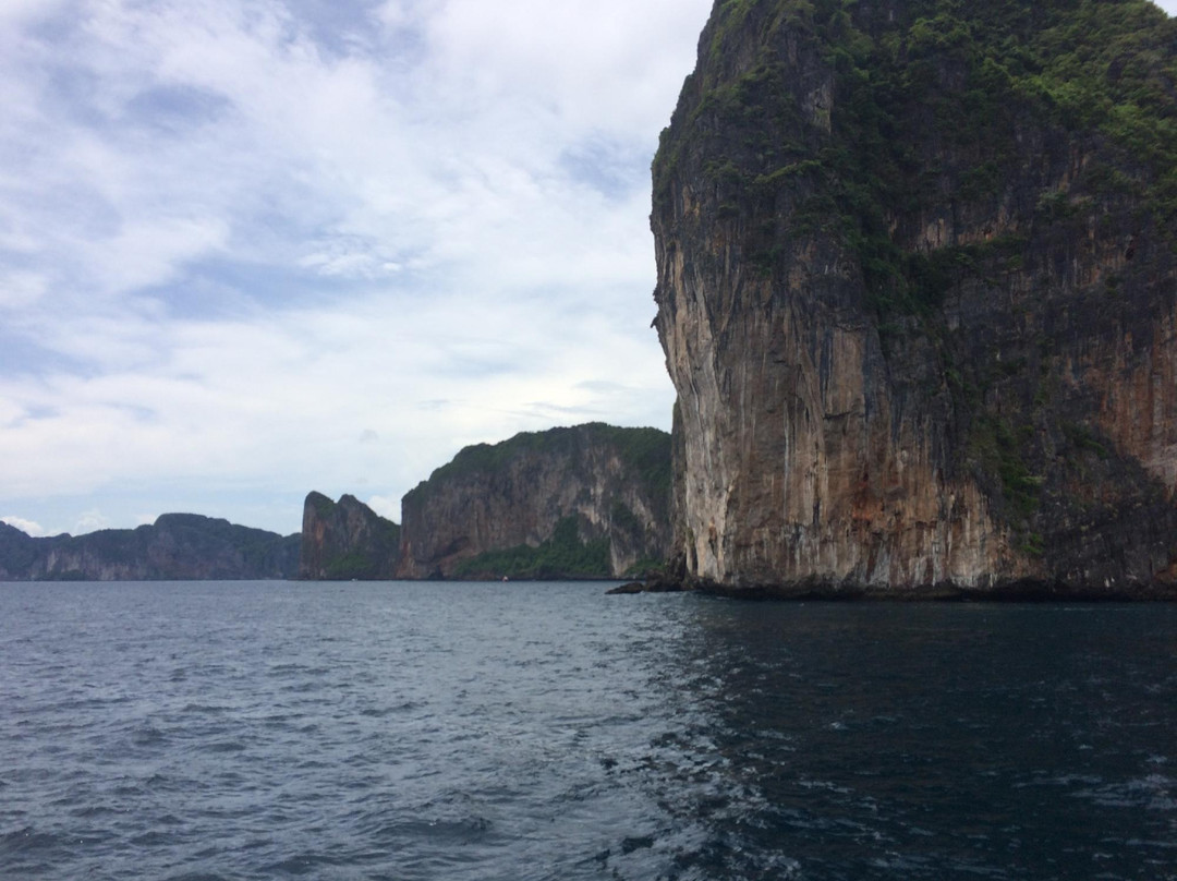 普吉爱上潜水中心-芭东海滩必去景点