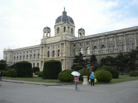 Maria Theresia Denkmal-维也纳必去景点