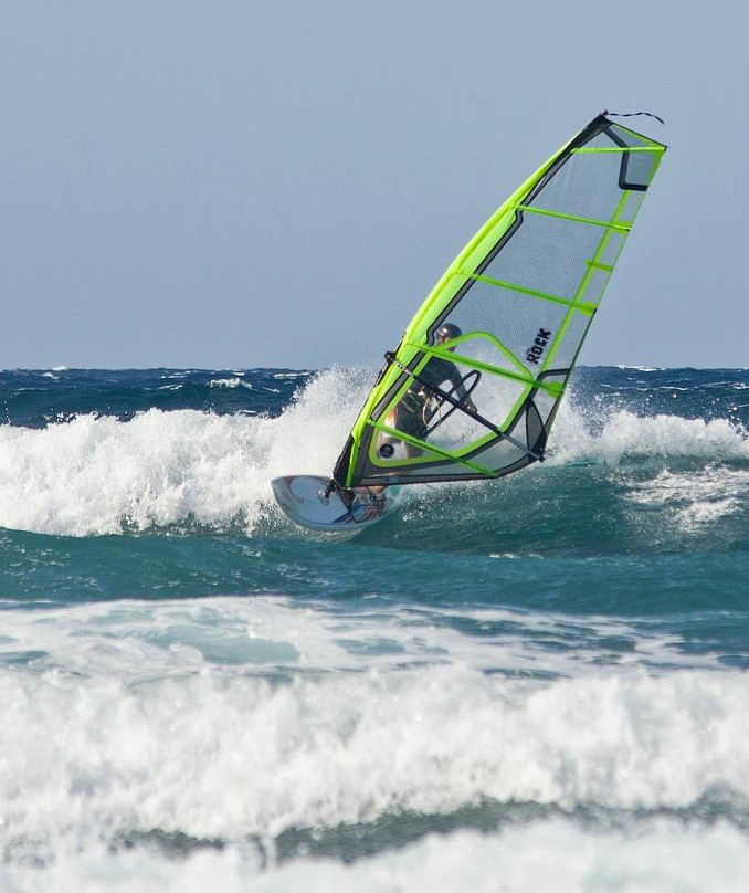 Surfing Malta-梅雷赫必去景点