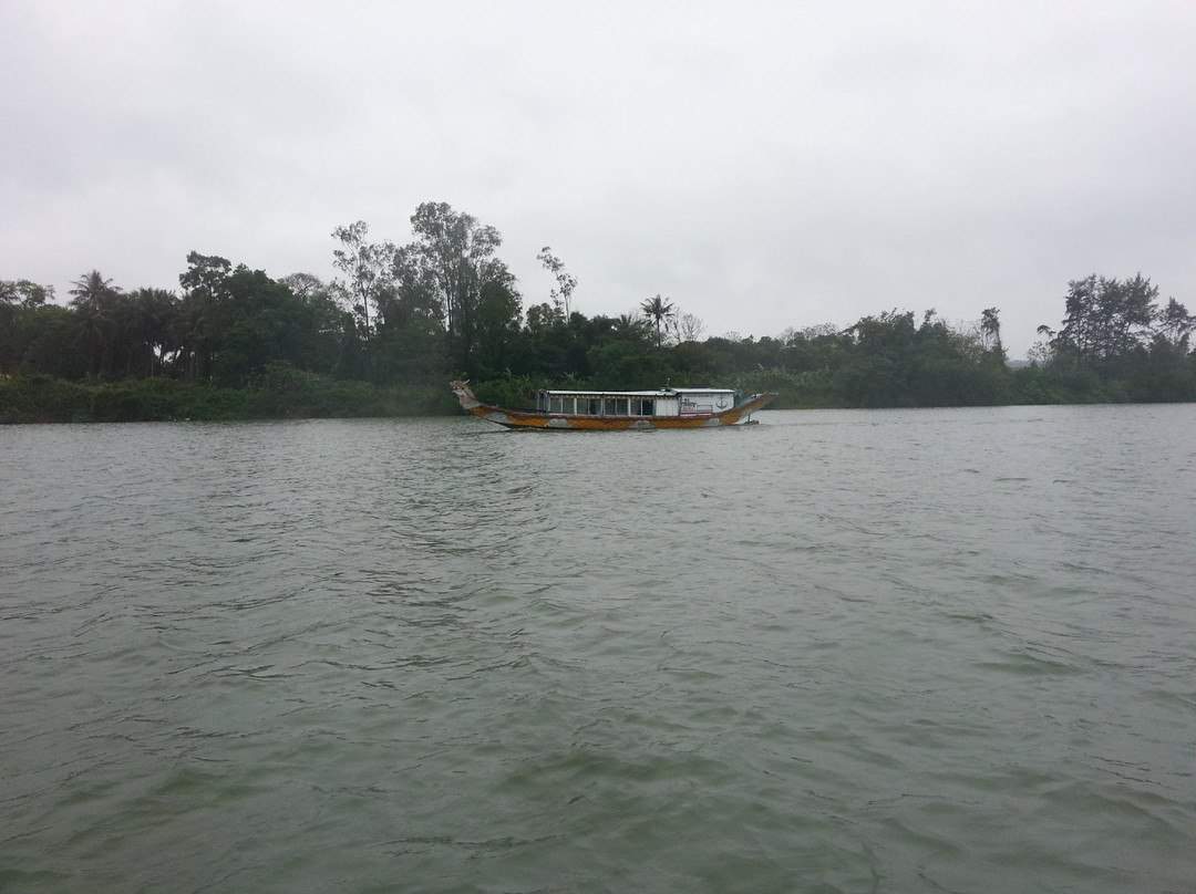Perfume River-顺化必去景点
