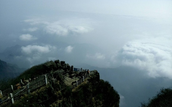 万佛顶景点图片
