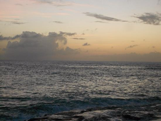 Cupecoy Bay Beach-Cupecoy Bay必去景点