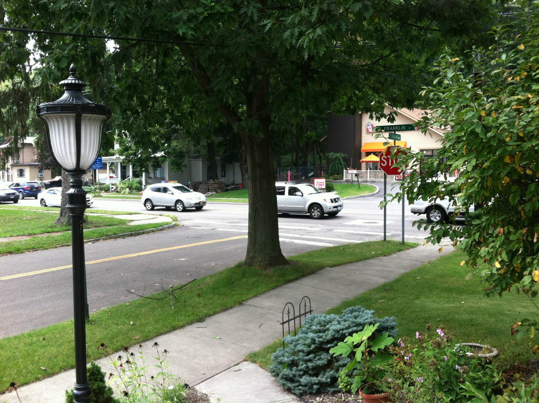 The Tudor Rose Bed & Breakfast主图