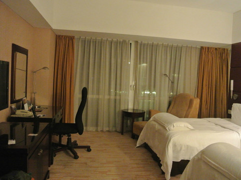 广州白云机场铂尔曼大酒店主图