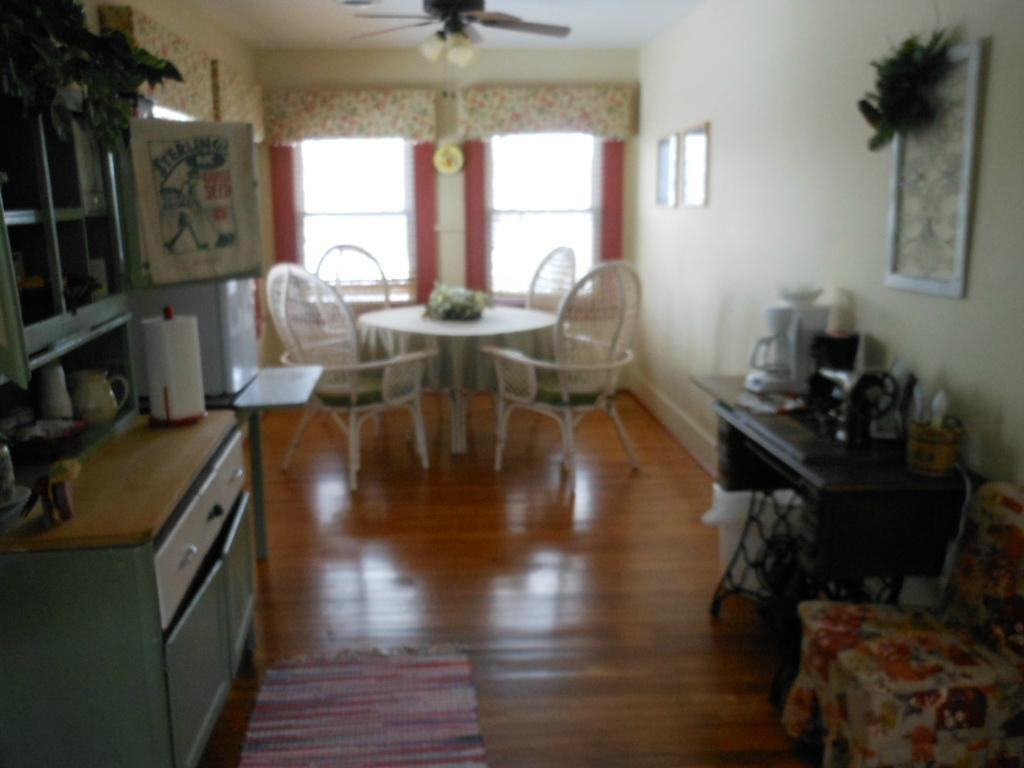 Molly's Manor B&B主图