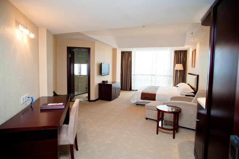 武汉新港国际大酒店(阳逻管委会阳逻开发区地铁站店）主图