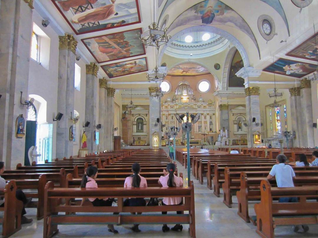岷伦洛教堂-马尼拉必去景点