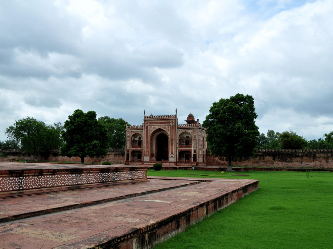 Itmad-ud-Daula-阿格拉必去景点