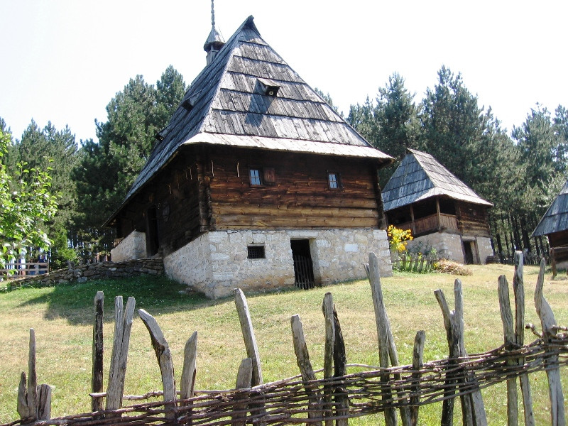 Sirogojno-兹拉蒂博尔必去景点