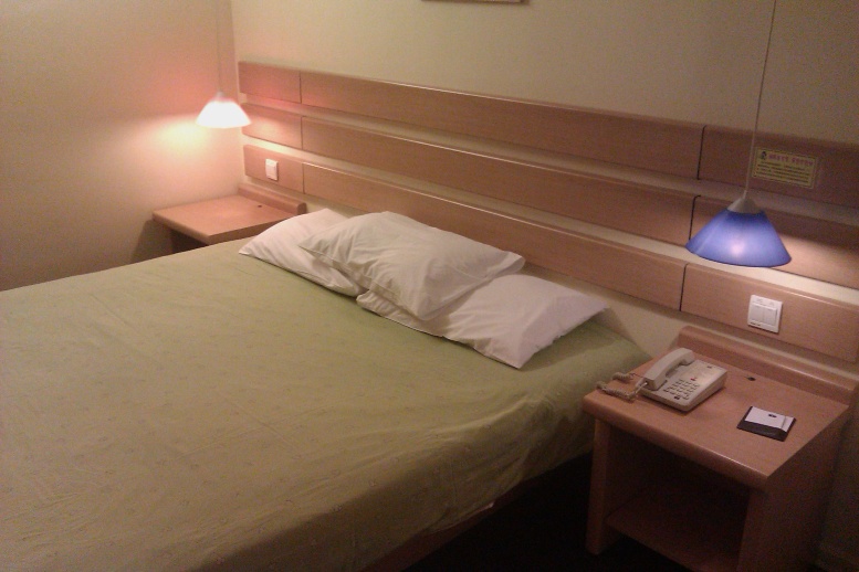 如家酒店·neo(武汉大学广埠屯地铁站店)-客卧