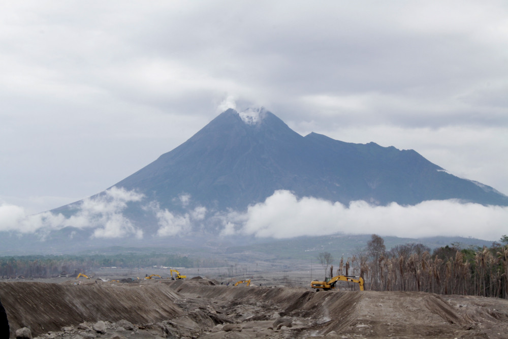 莫拉比火山景点图片