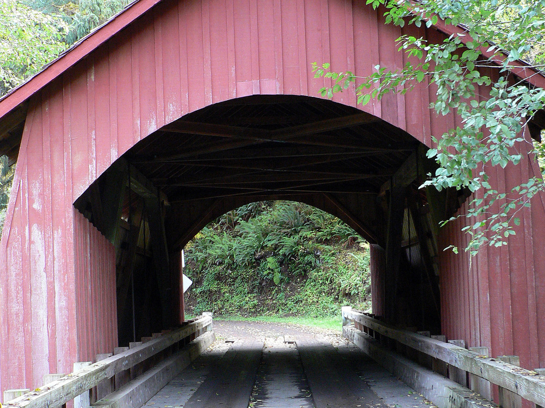 North Fork Yachats Covered Bridge-亚查茨必去景点
