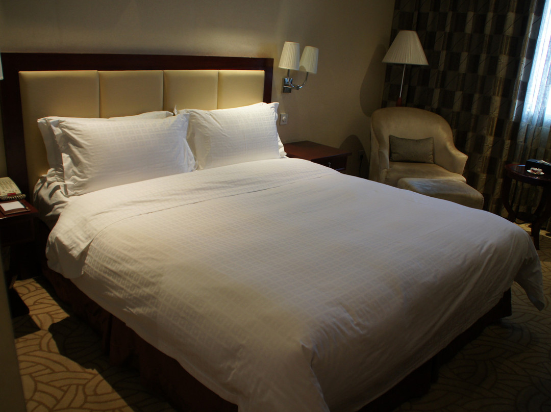 朔州亿隆大酒店主图