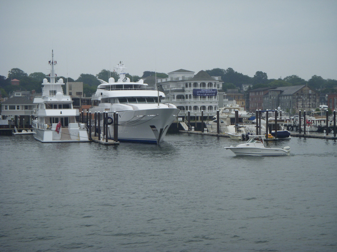 Bay Queen-Warren必去景点