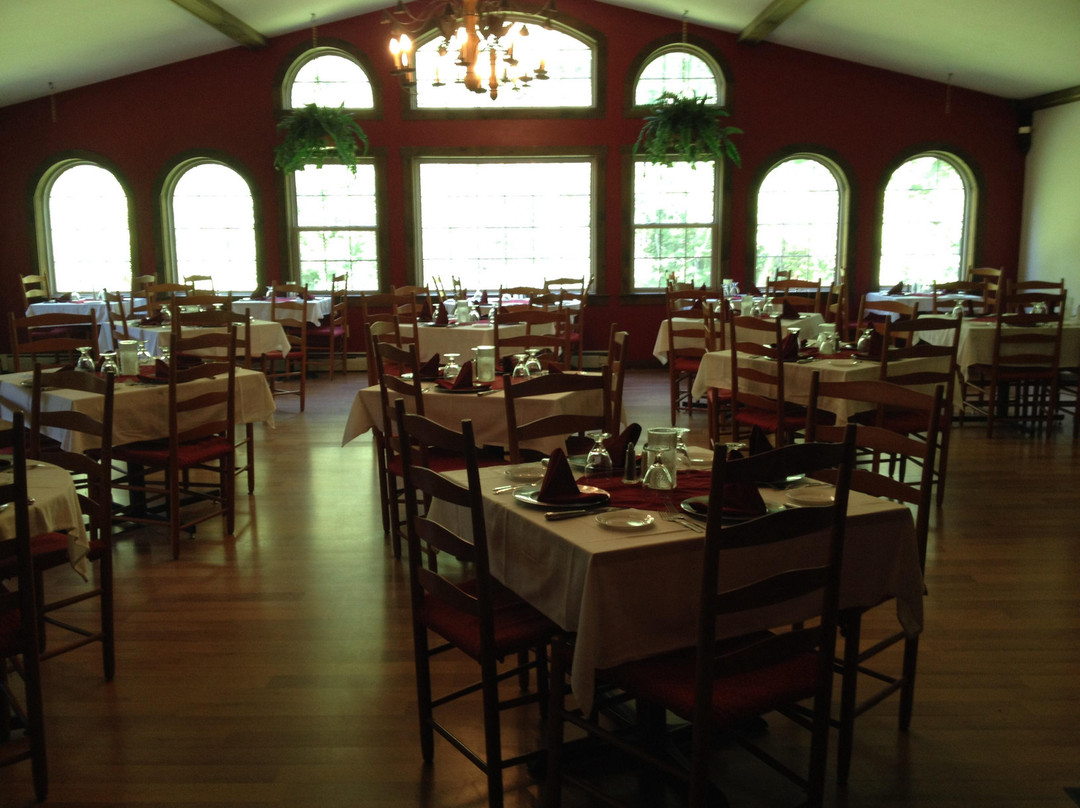 Christine's Creekside Inn