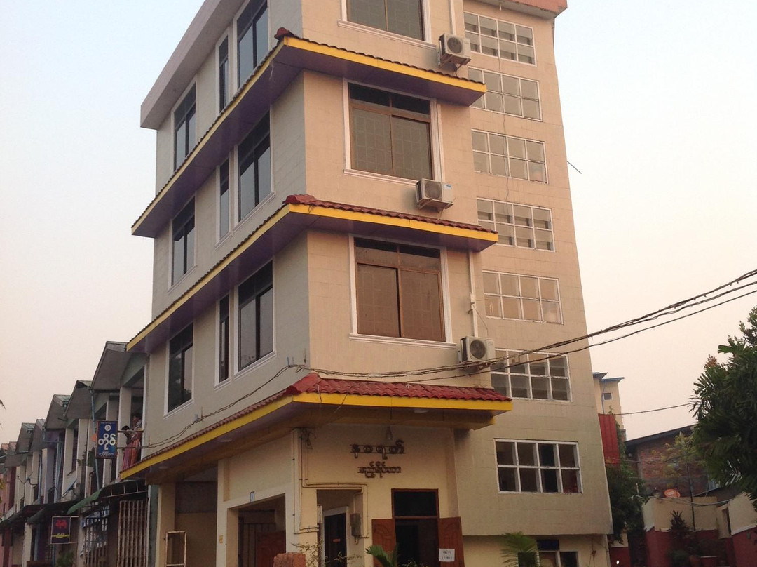 Nawarat Motel
