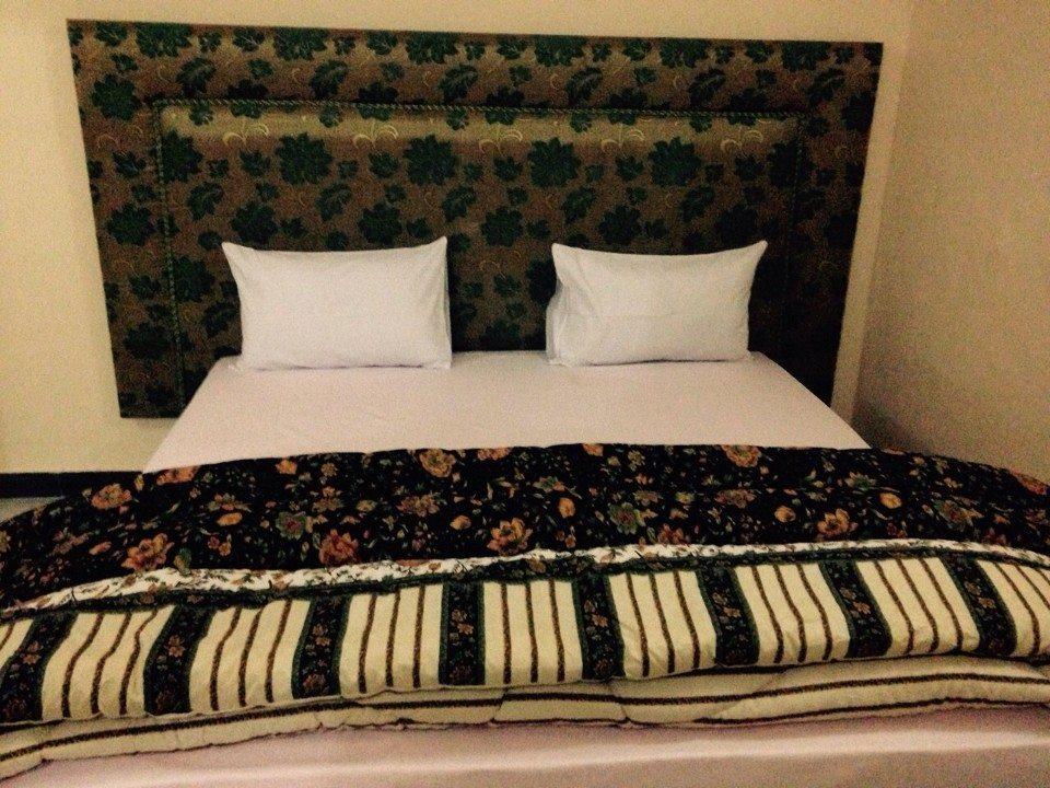 Apex Inn Guest House-浴室