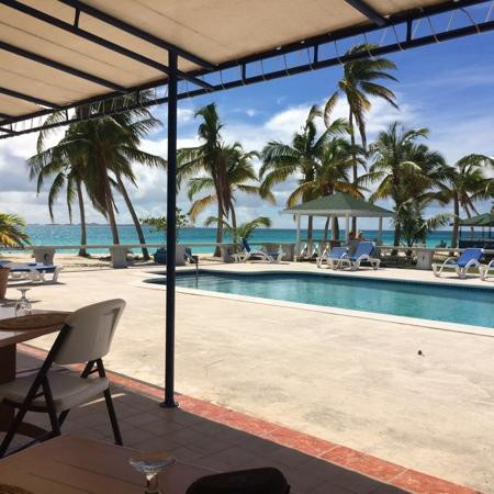 Rendezvous Bay餐馆和美食-The Old Caribe at The Anguilla Great House