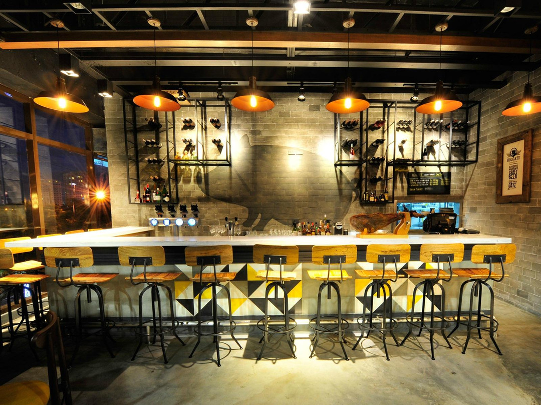 文珍俞巴餐馆和美食-The Black Pig