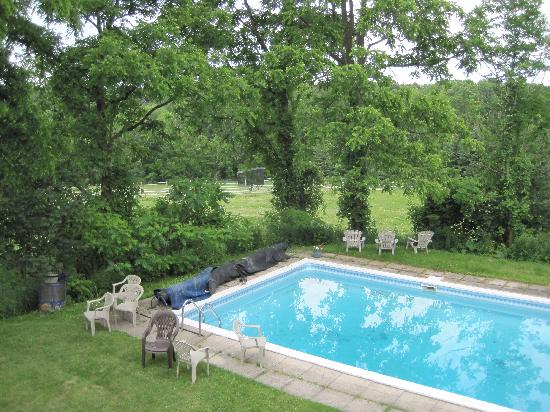 River Ridge Bed and Breakfast-泳池