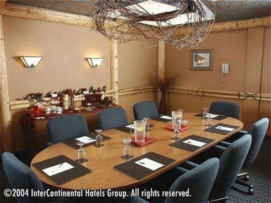 Central Hainesville酒店住宿-Riverside Resort & Conference Center