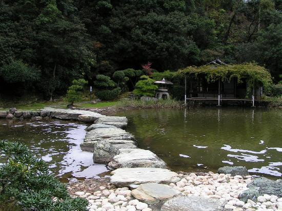 Onzanso-en-海南市必去景点